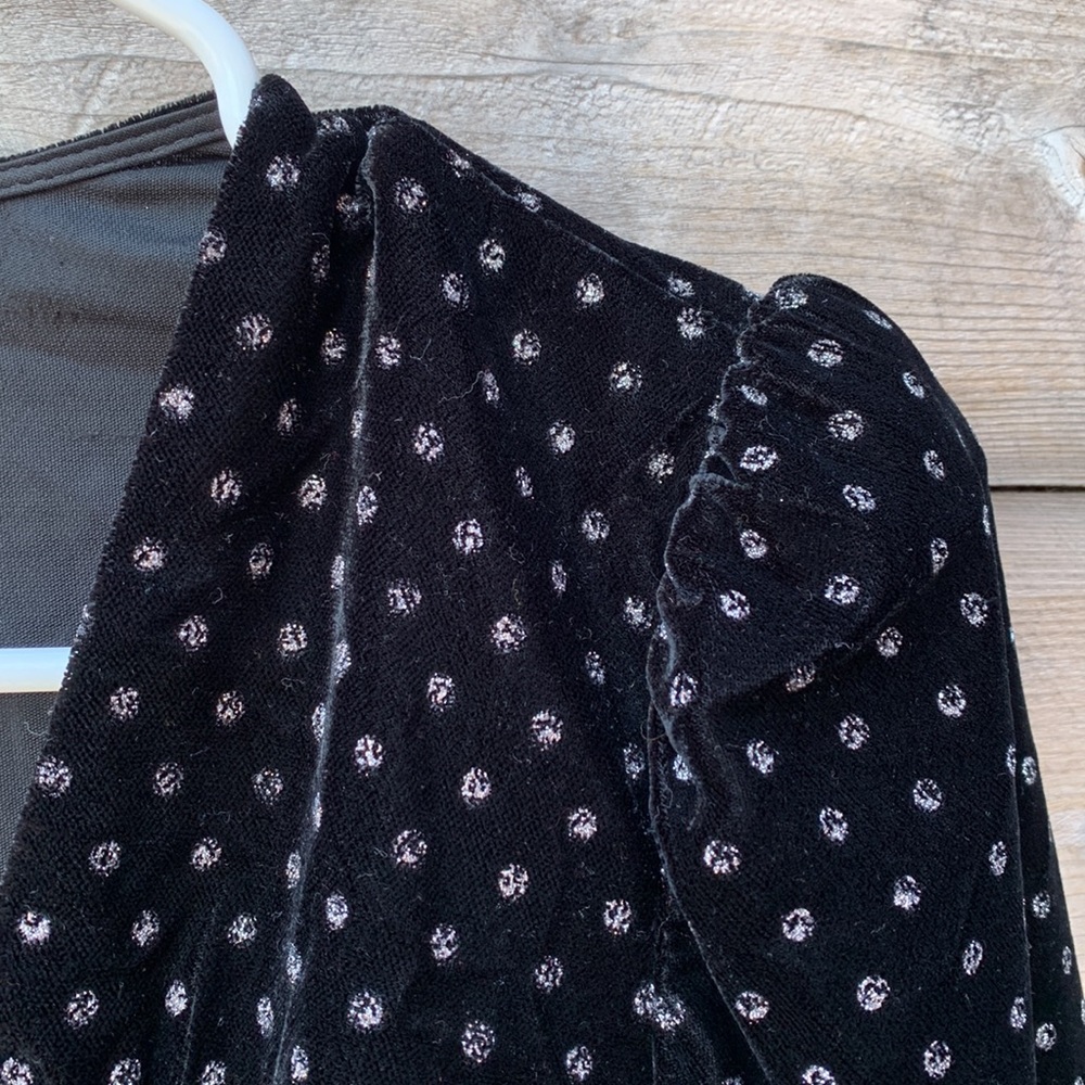 Express Polka Dot Plunge V Neck - Picture 10 of 11